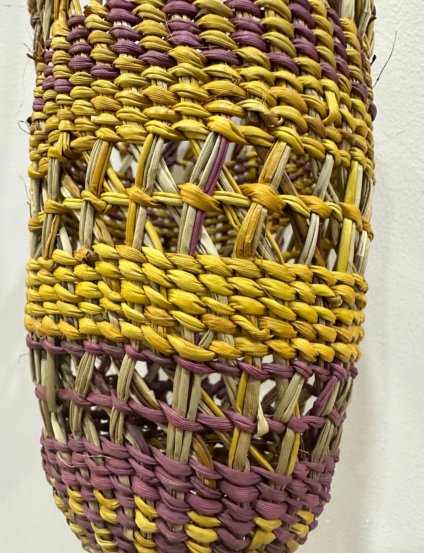 Lorna Jin-gubarrangunyja, Burlupurr - large dillybag