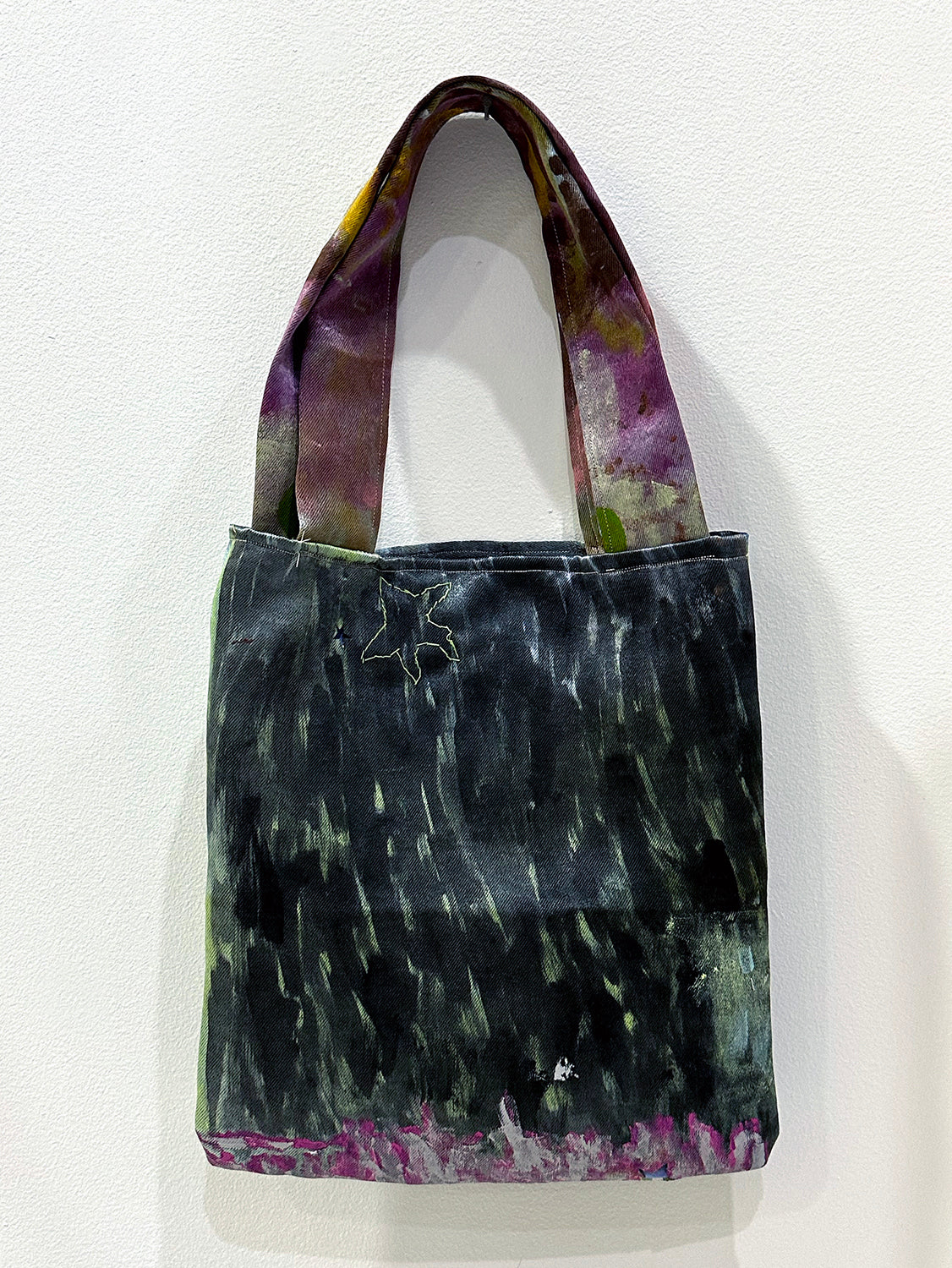 jess tan and jemi gale, Molluscs bag