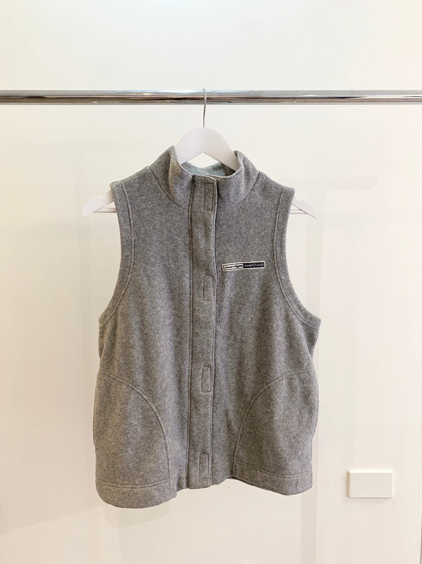 Treasure, Courrèges vest