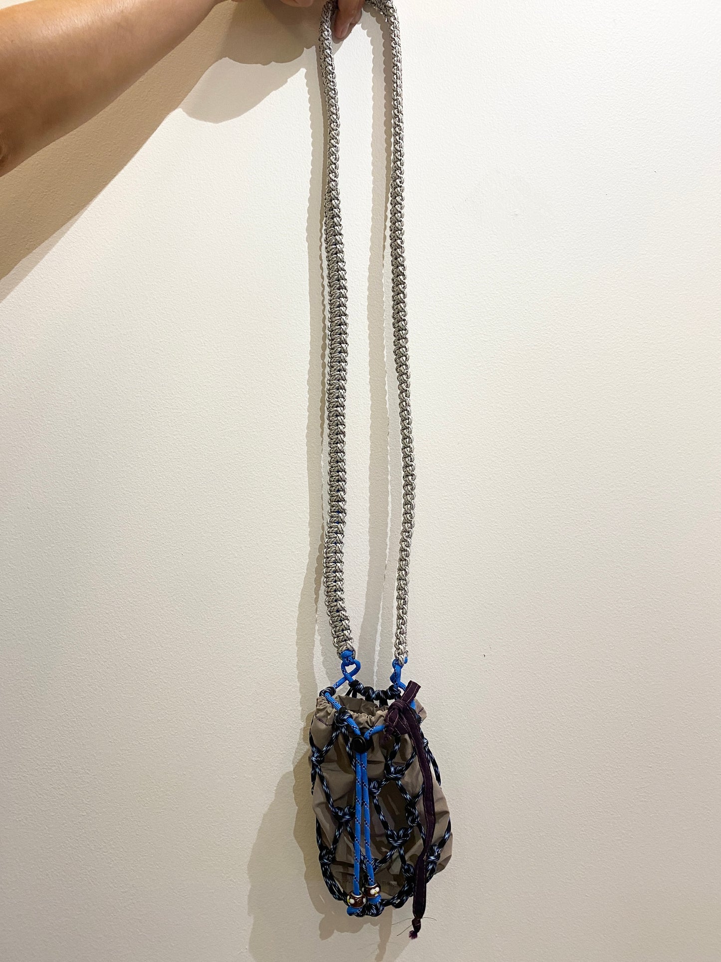 Amihan Aquilizan, bottle bag blue/navy/white