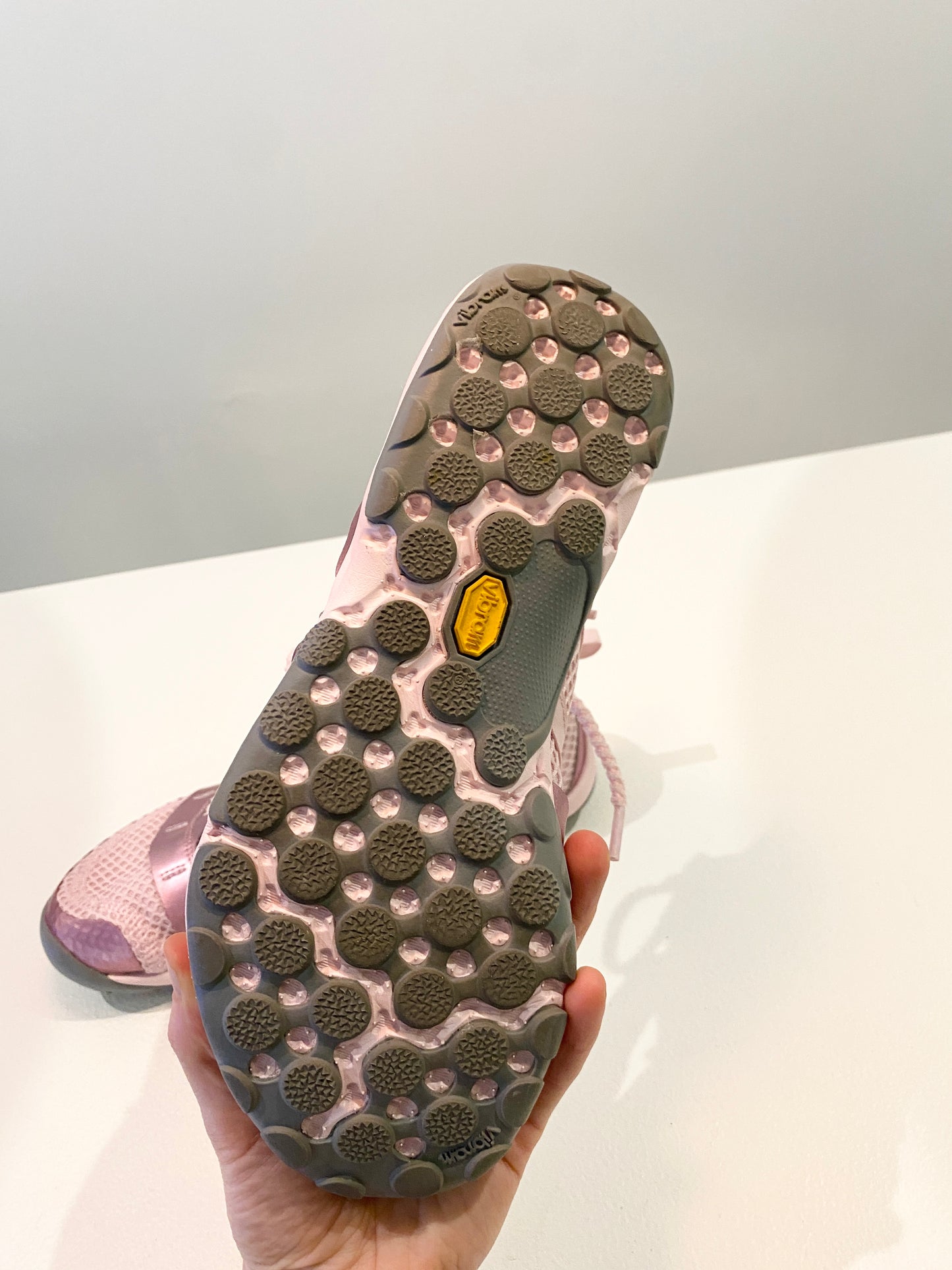 Treasure, New Balance Mt10O sneakers