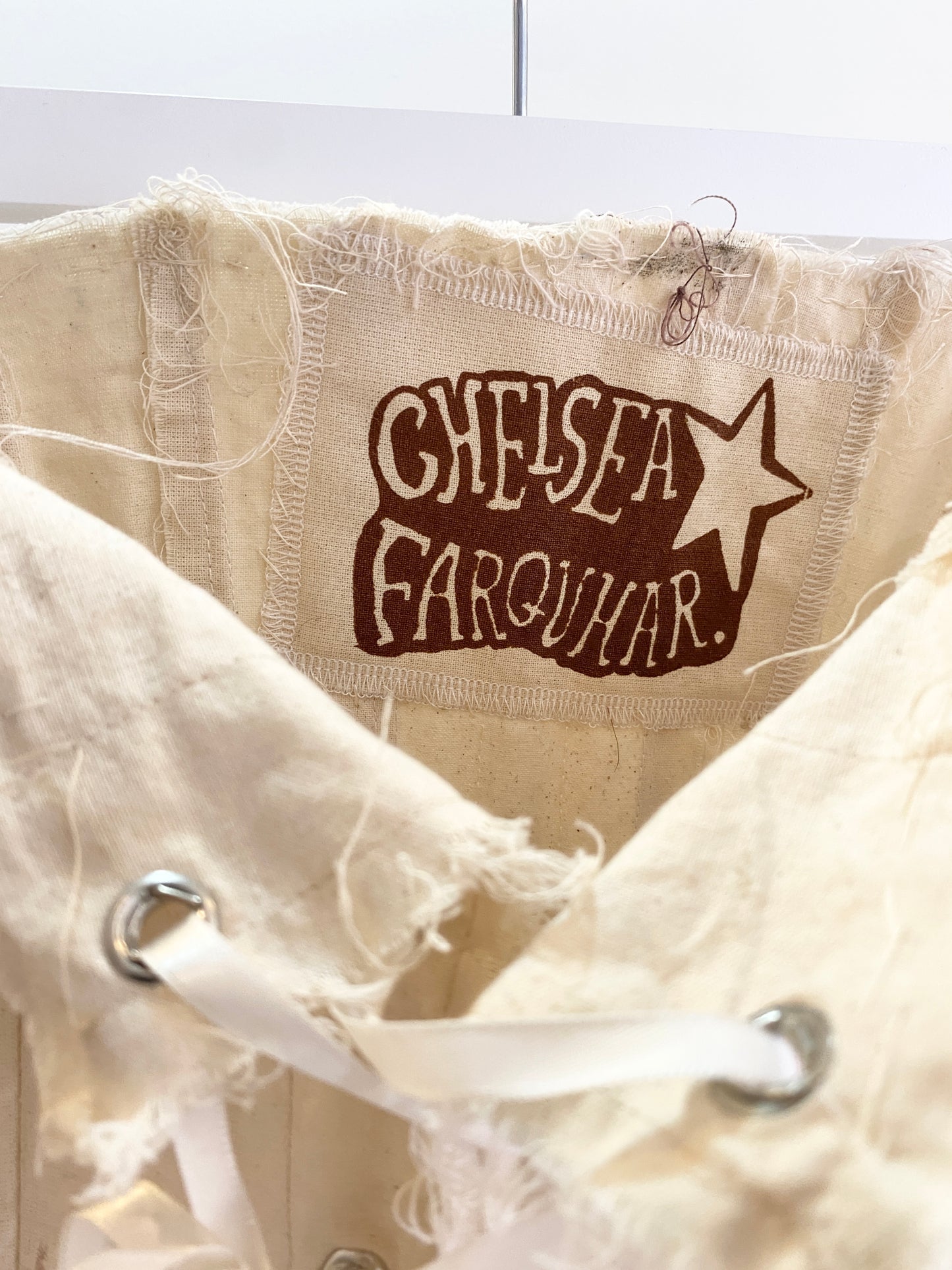 Chelsea Farquhar, Corset