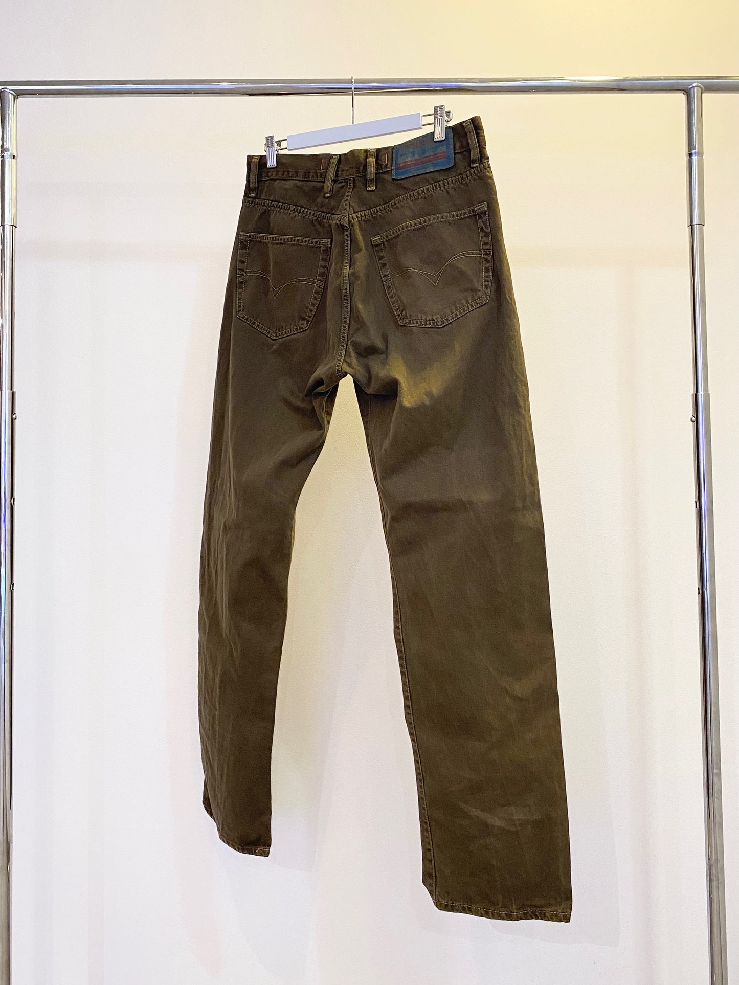 Treasure, Diesel jeans