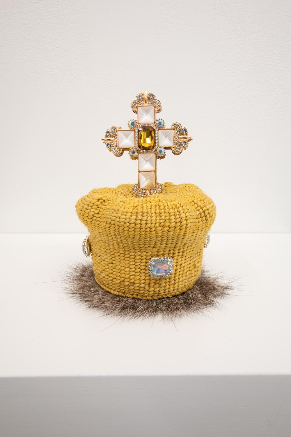 Ming Ranginui, crown under