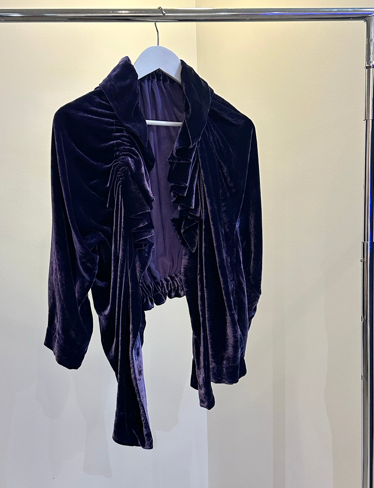 Treasure, Akira purple velvet shrug