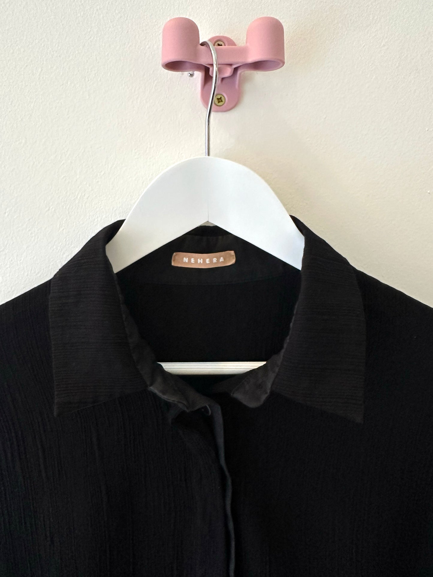 Treasure, Nehera Black dress