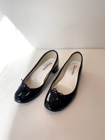 Treasure, Repetto heel ballet flats