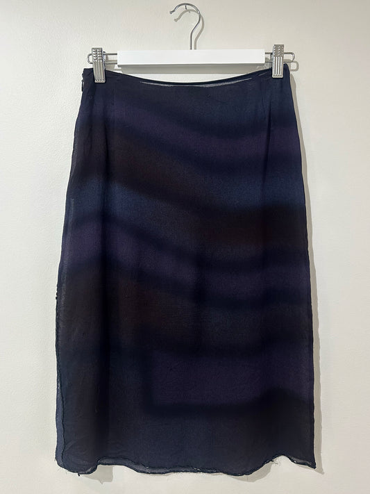 Gigi, Prada skirt with side split