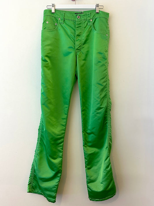 Mindy, Kwaidan editions green pants