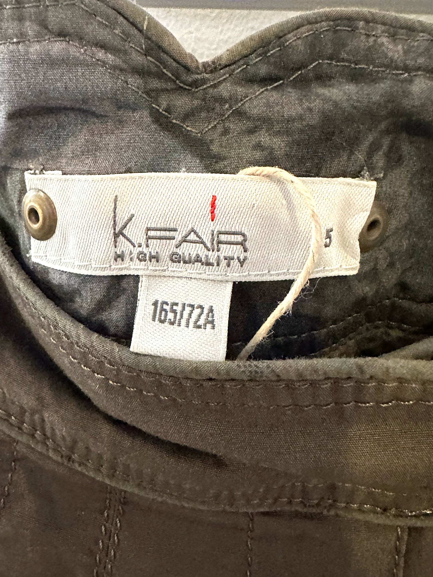 Treasure, Khaki cargo skirt