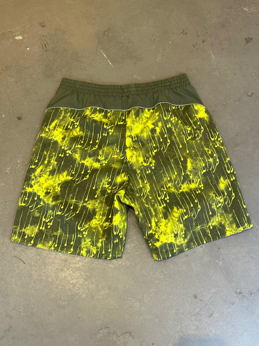 paria /FARZANEH, PF Farsi script print shorts