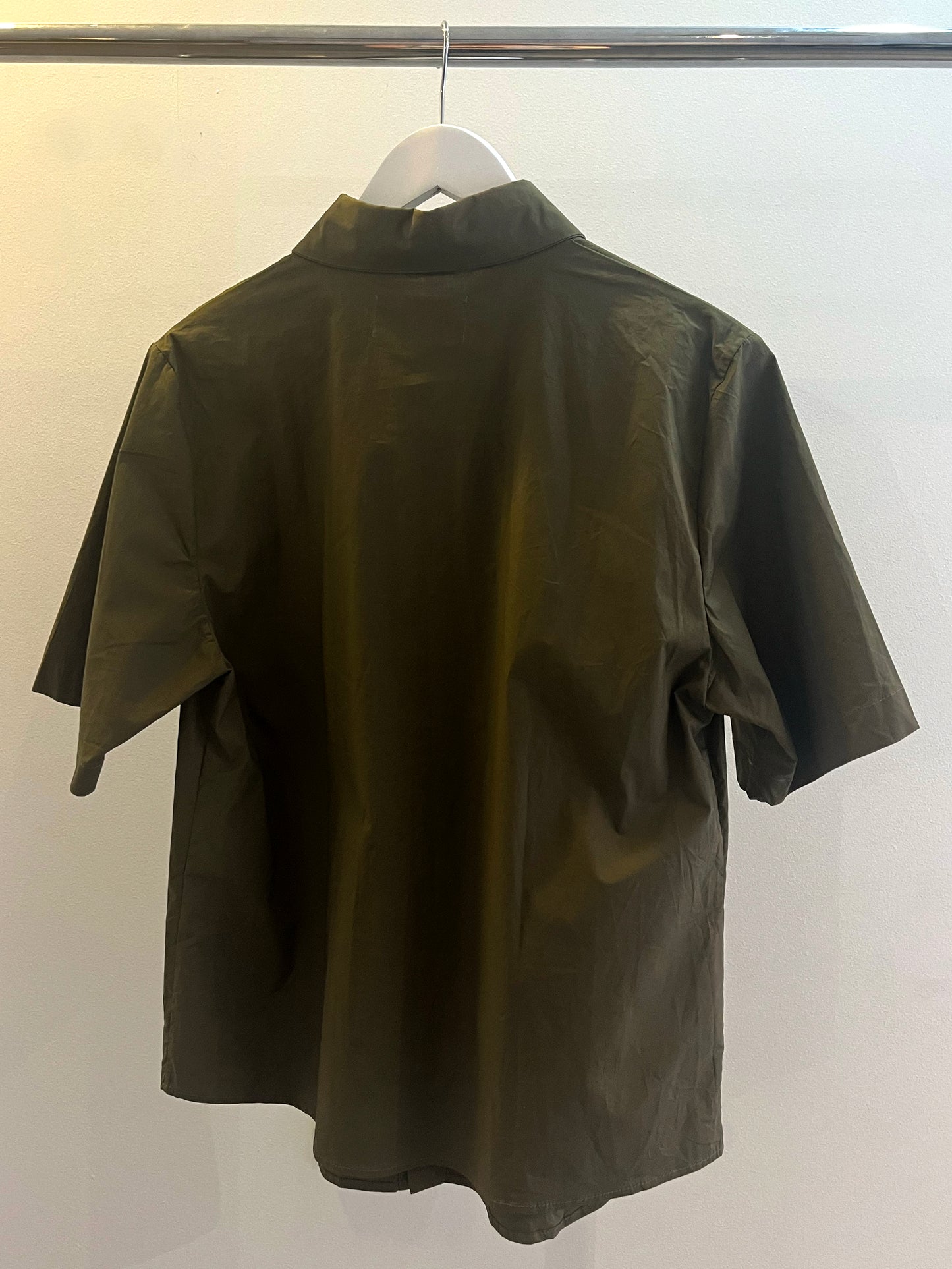 paria /FARZANEH, Olive shirt