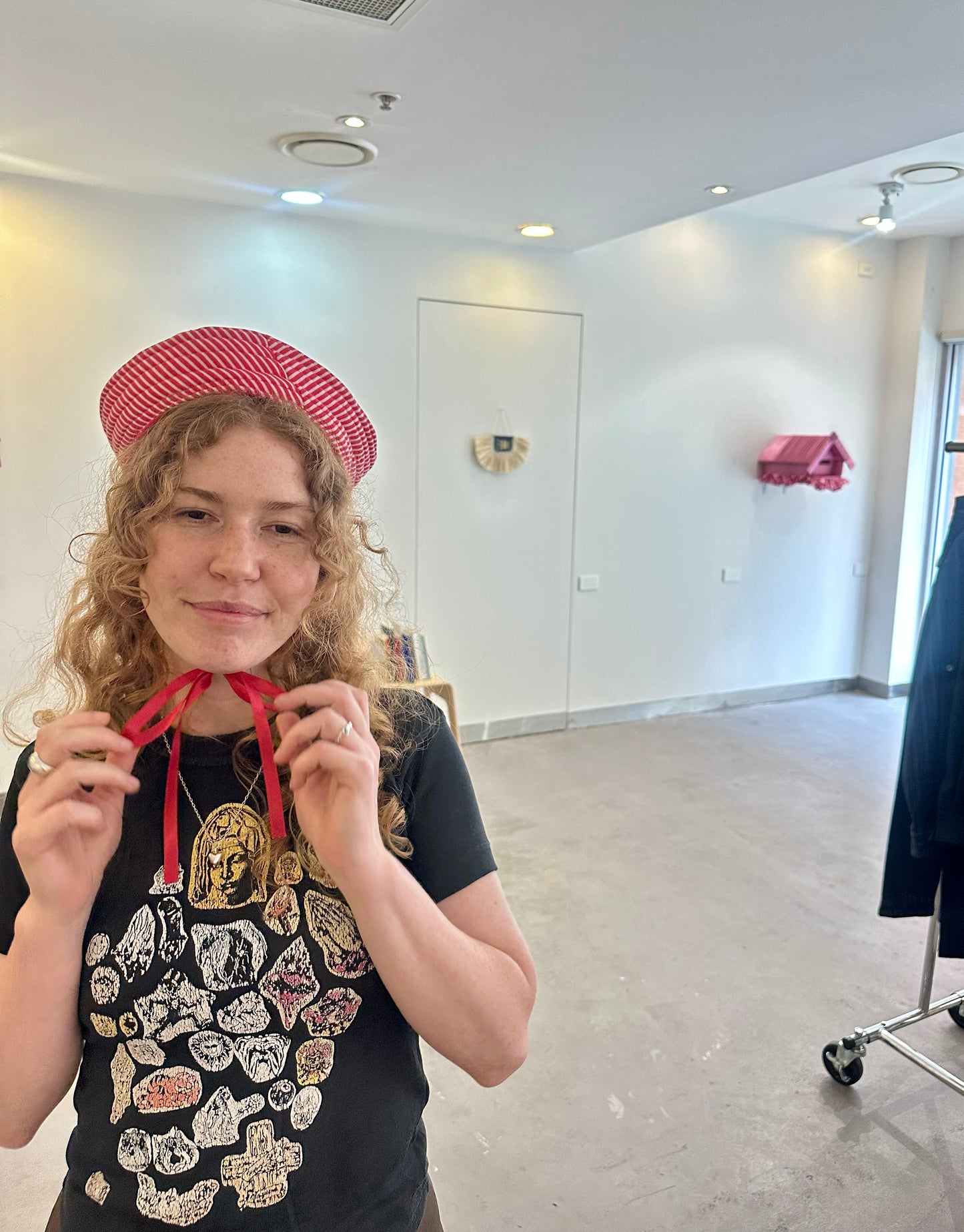 Chelsea Farquhar, Sample hat