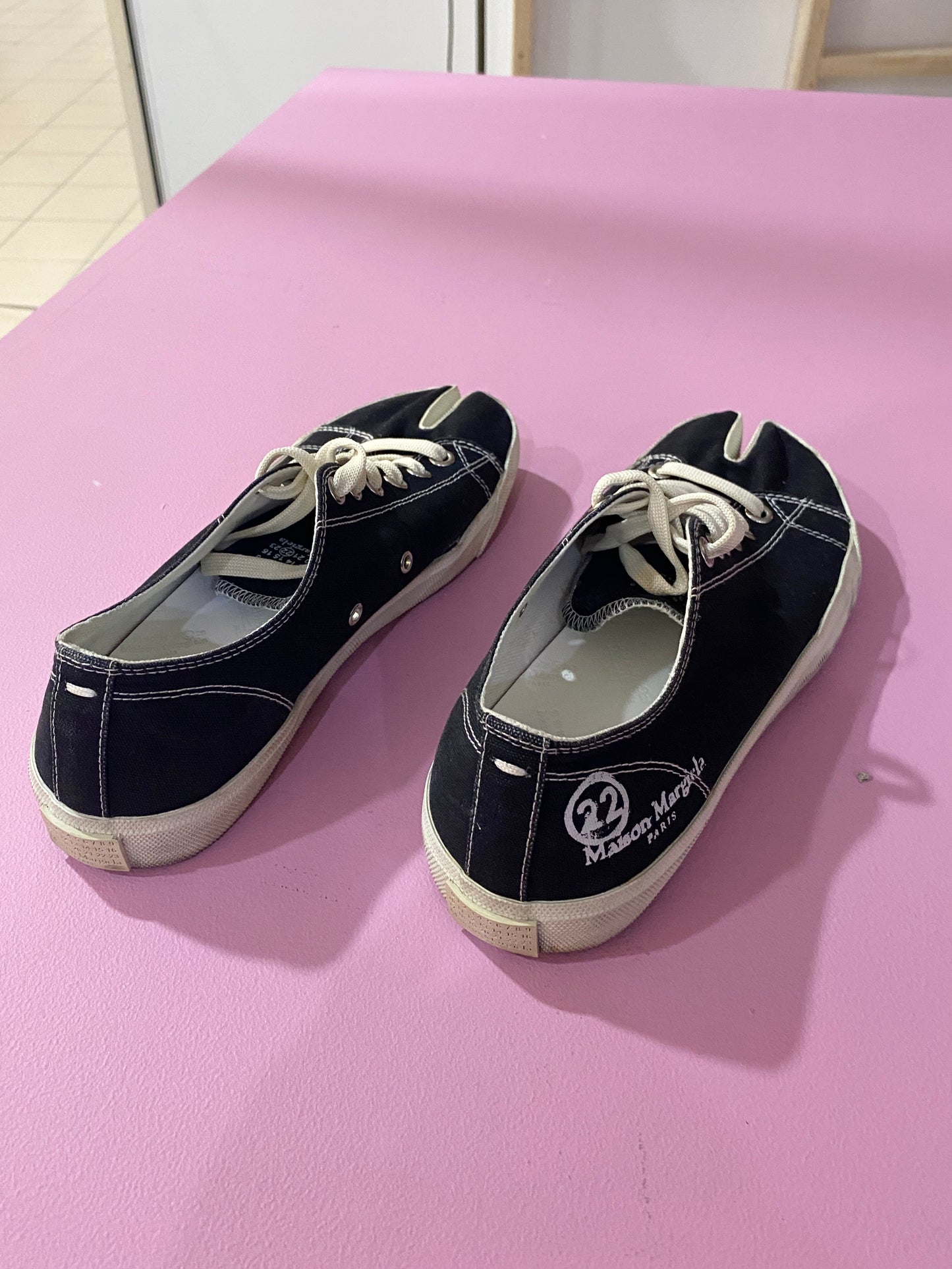 Treasure, Margiela tabi sneakers