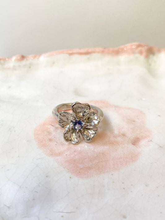 Treasure x LRM jewellery flower ring