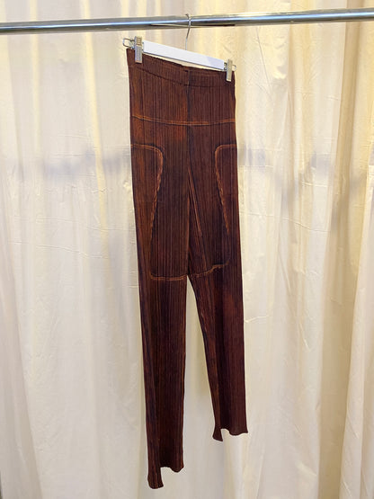 Treasure, Pleats please pants