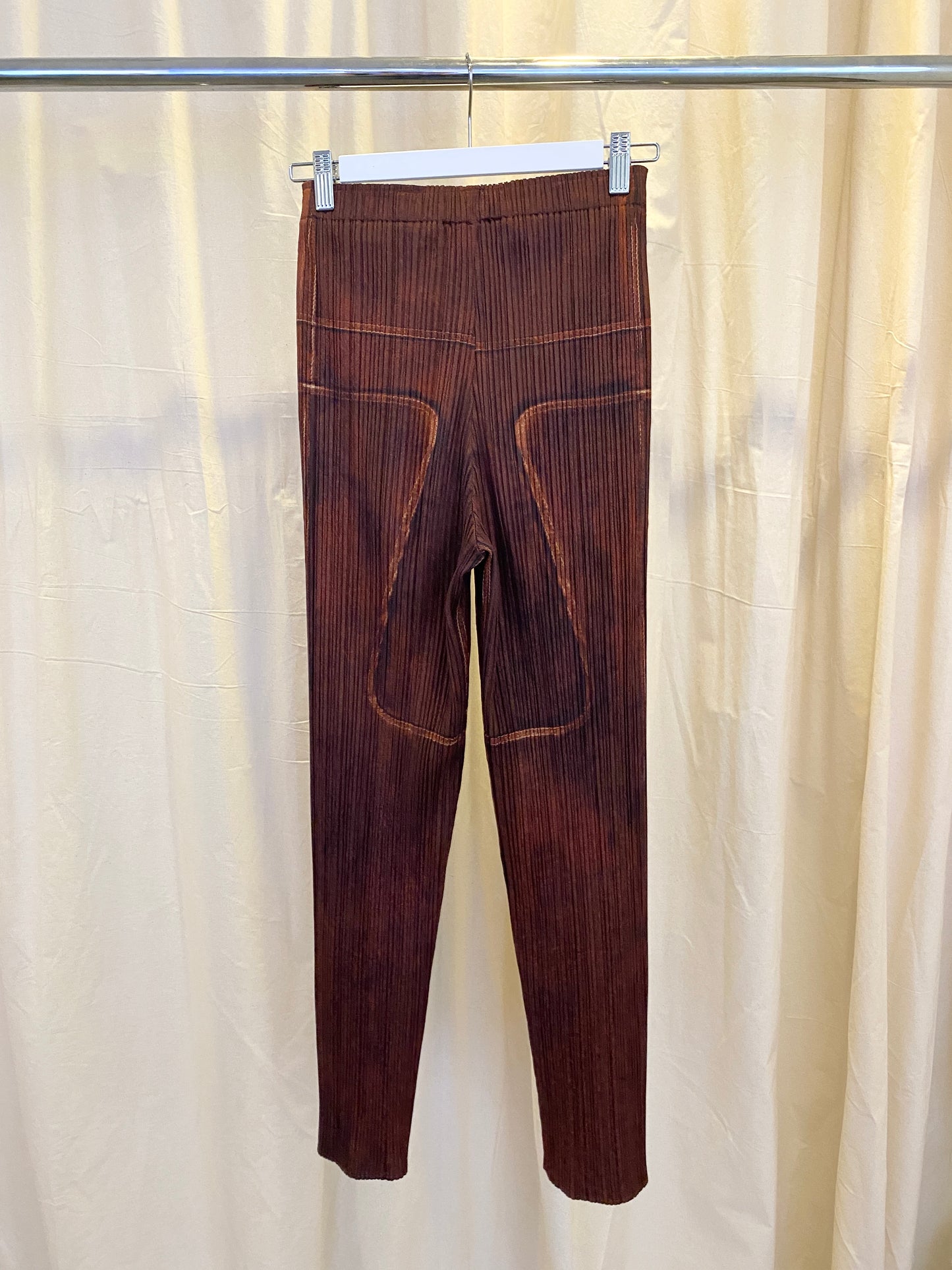 Treasure, Pleats please pants