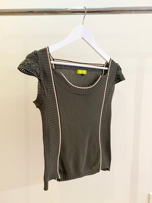 Treasure, Japanese designer knit top