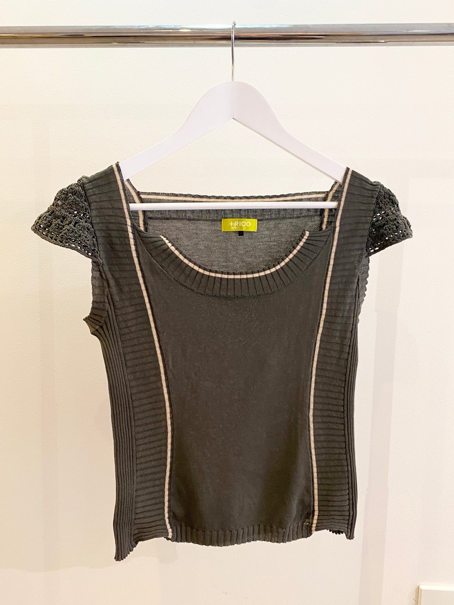Treasure, Japanese designer knit top