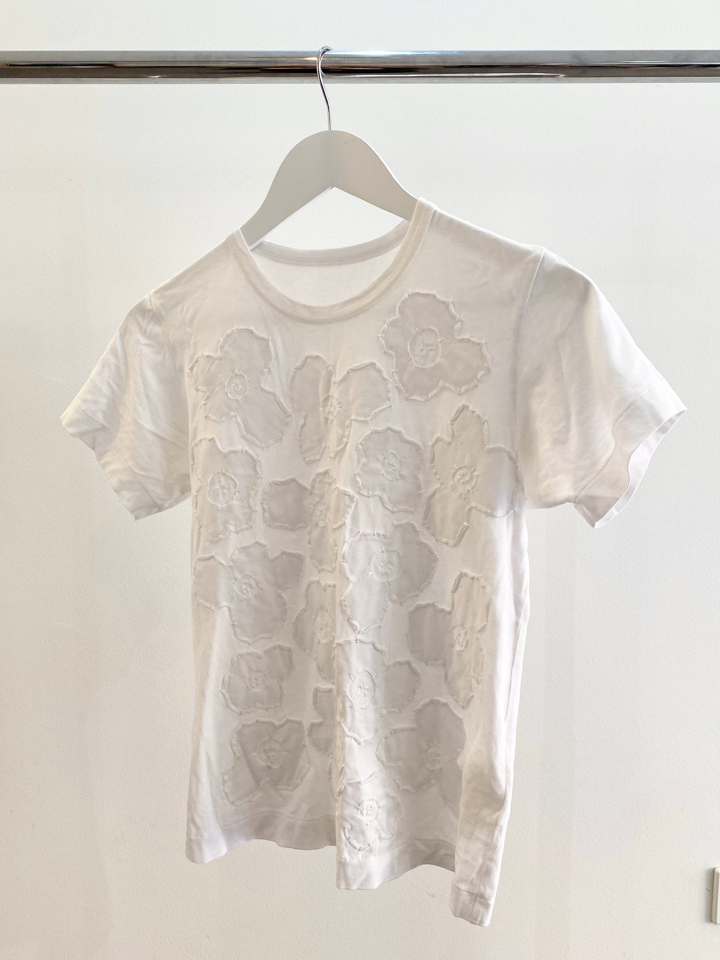 Treasure, Flower t-shirt