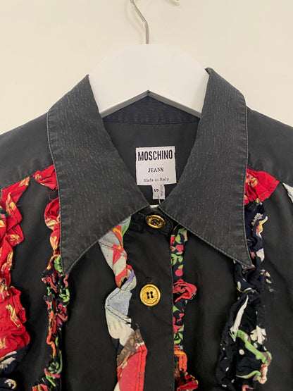 Raed Hanifie, Moschino ruffle shirt