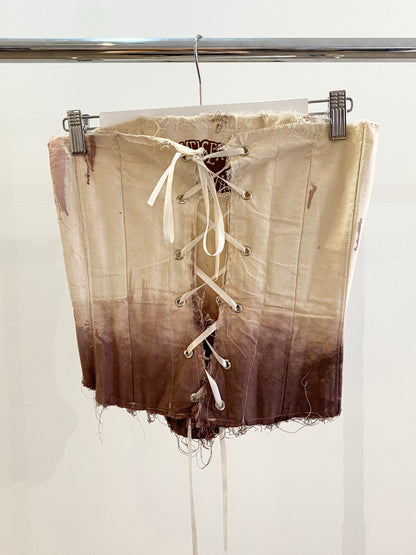 Chelsea Farquhar, Corset