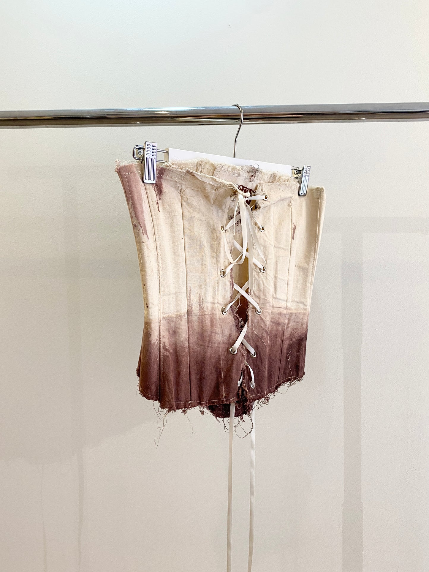 Chelsea Farquhar, Corset