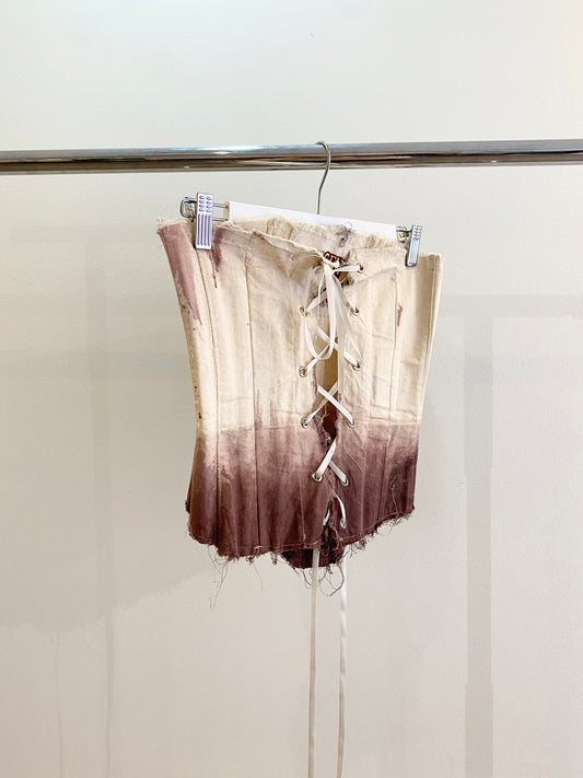 Chelsea Farquhar, Corset