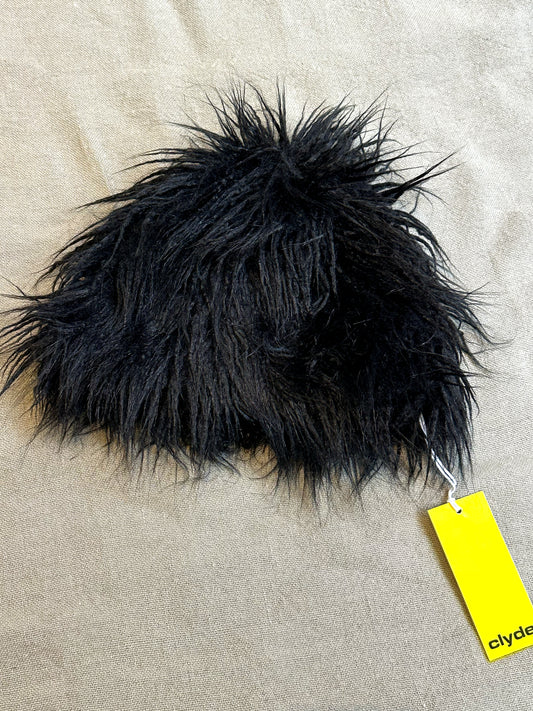 Clyde, Black faux yak