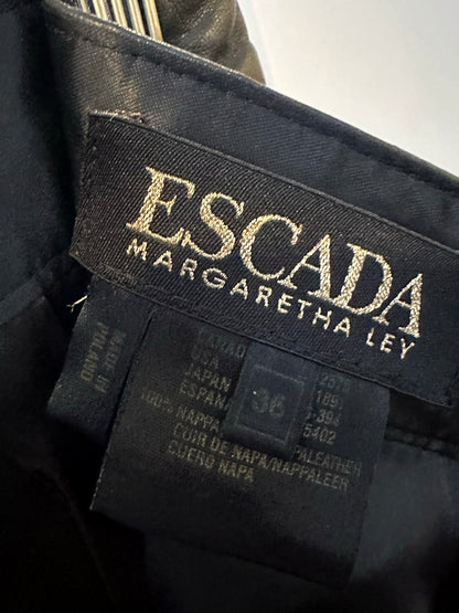 Viv, Escada leather skirt