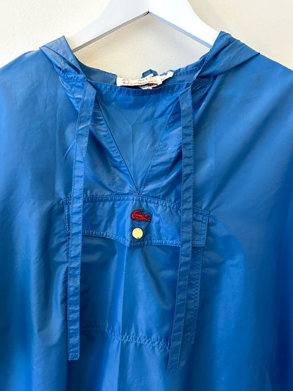 Mindy, Lacoste blue rain poncho