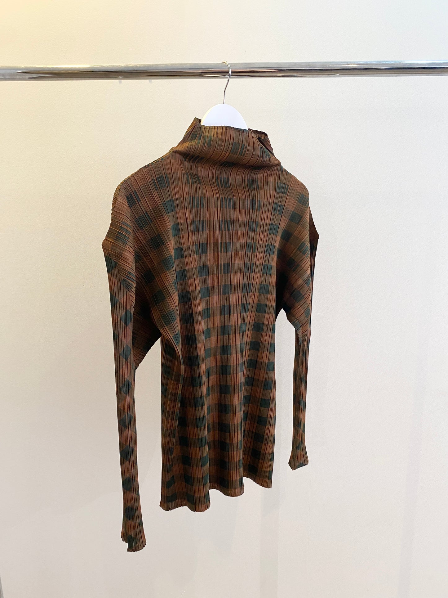 Gigi, Issey Miyake Pleats Please top