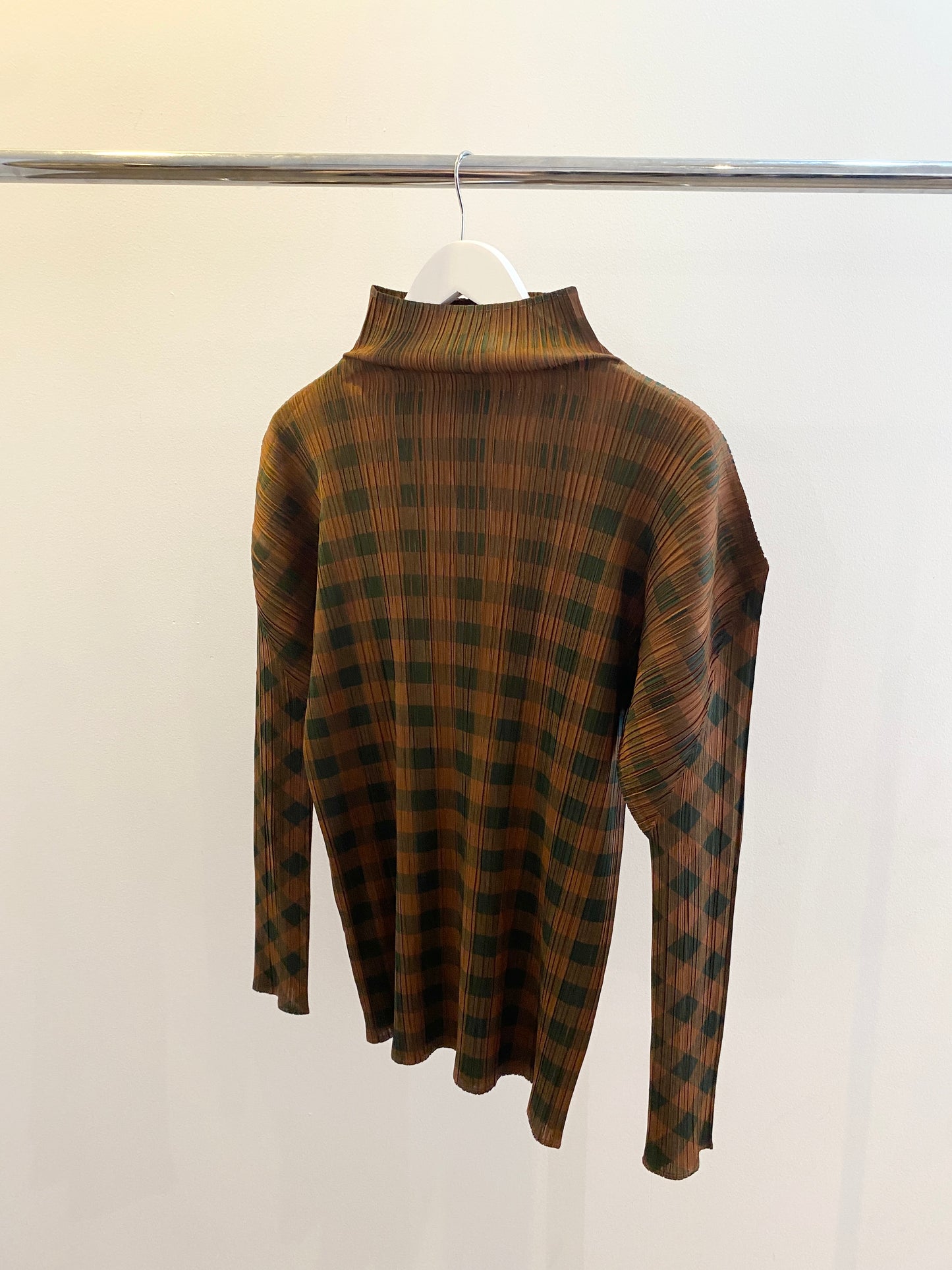 Gigi, Issey Miyake Pleats Please top