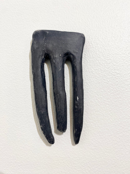 Three prong (dark), 2026