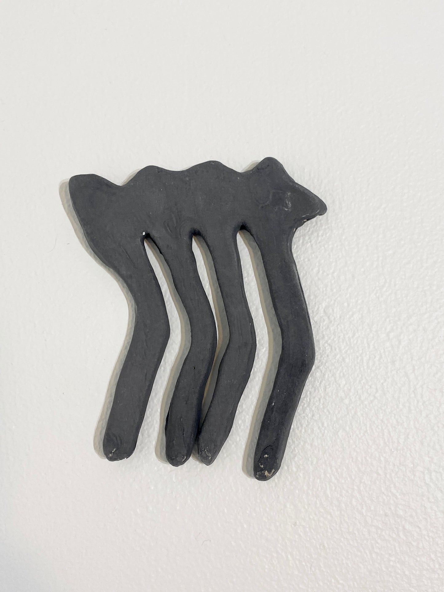 Four prong (dark), 2026