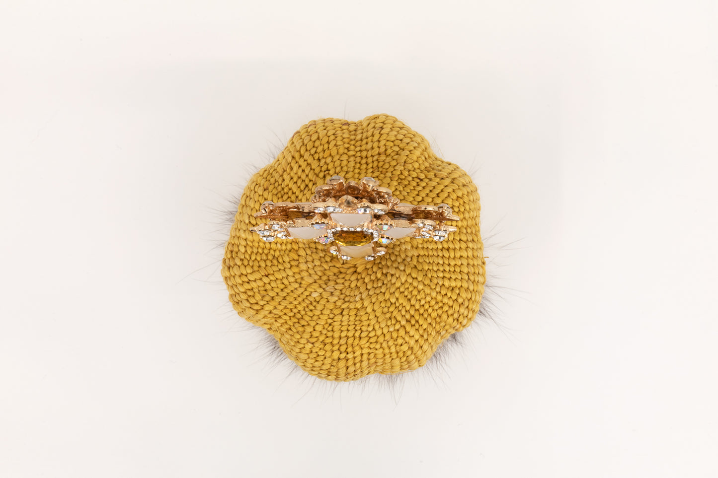 Ming Ranginui, crown under