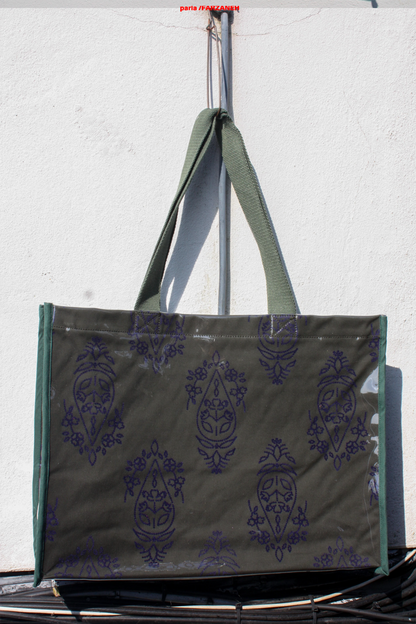 paria /FARZANEH, FACE BADGE TOTE BAG - PISTACHIO X CHROME