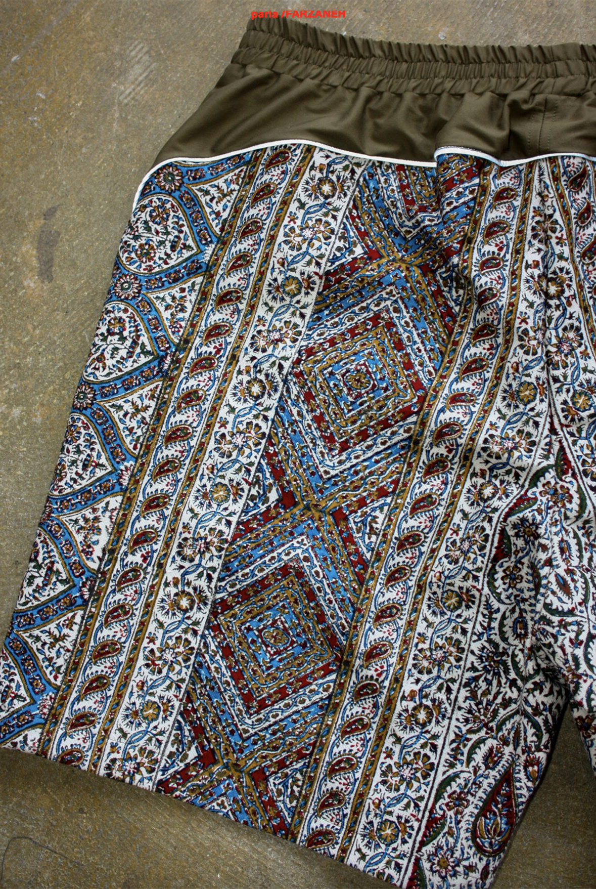 paria /FARZANEH, Ghalamkar print shorts khaki cotton V2