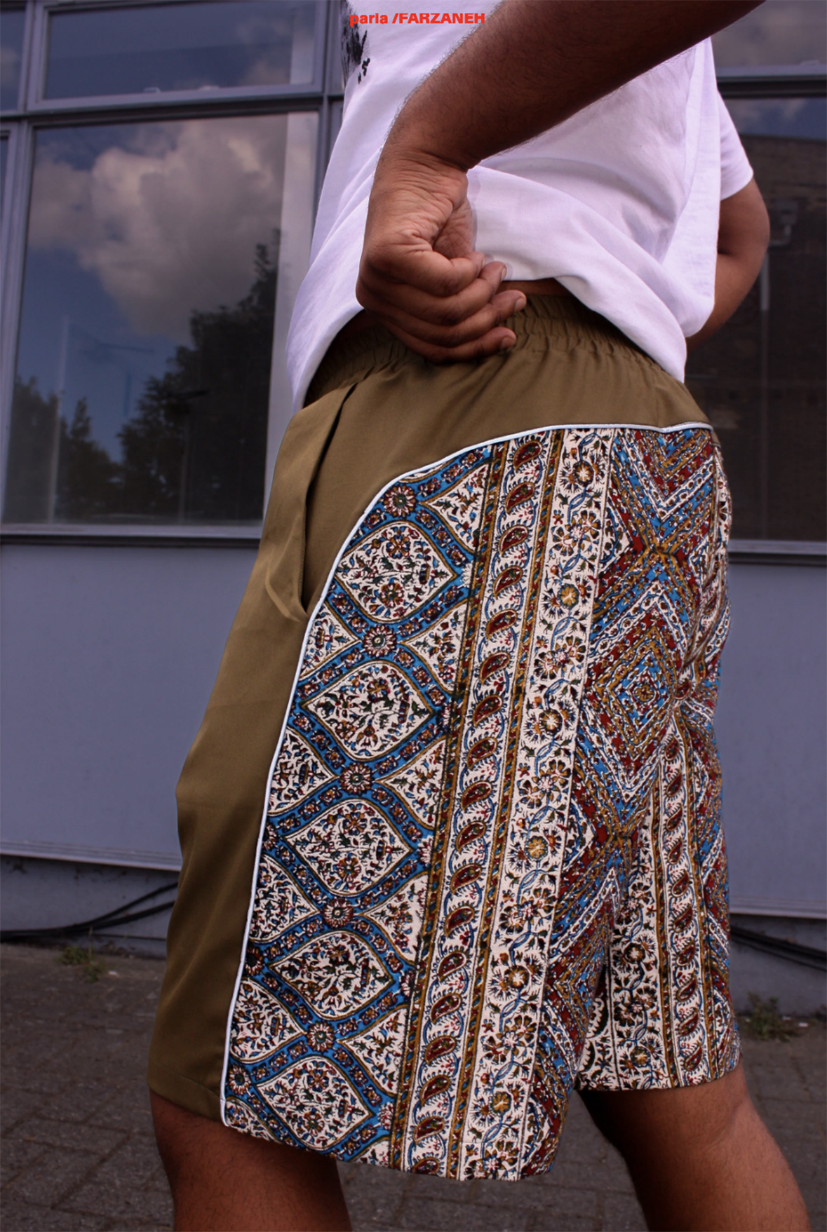 paria /FARZANEH, Ghalamkar print shorts khaki cotton V2
